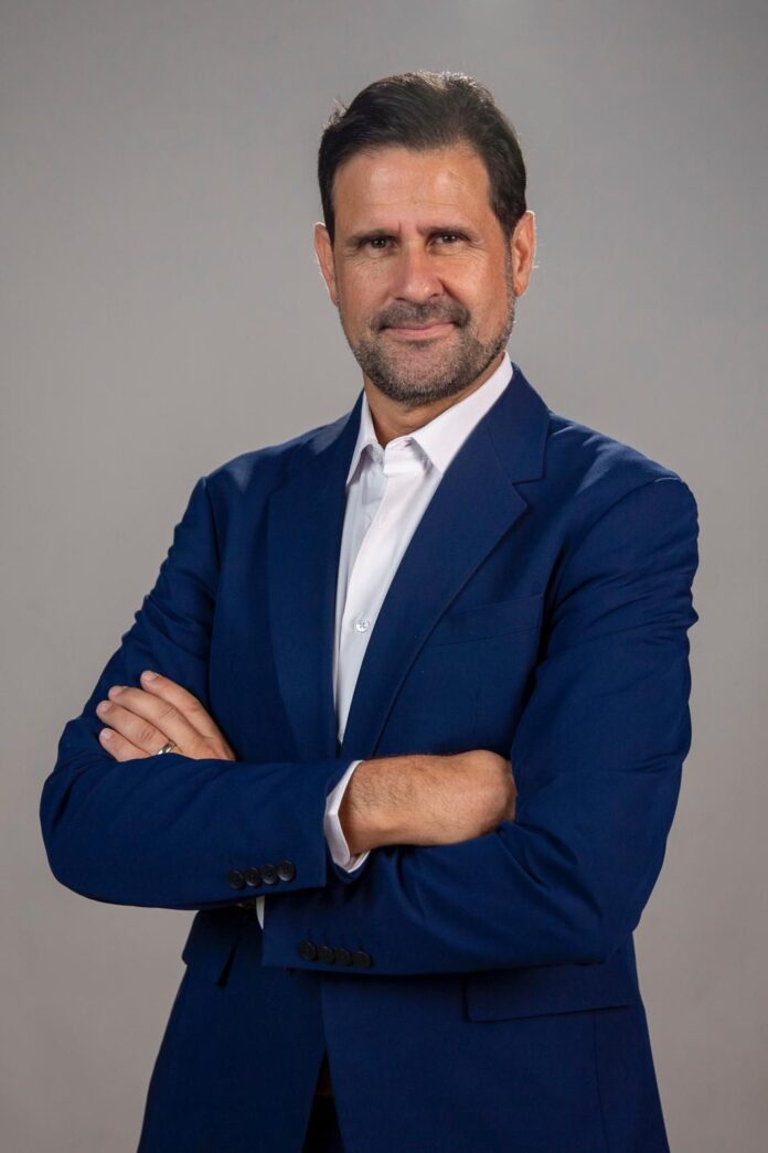 Renovación del Liderazgo: Crecimiento Personal y Coherencia en Storybecoming Storybecoming, un concepto que propone renovar el liderazgo desde la coherencia y el crecimiento personal