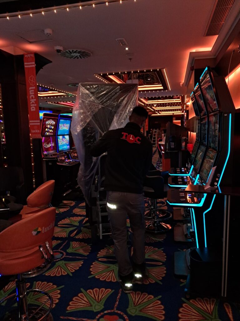 Top Courier impulsa el transporte especializado para el sector del juego en España