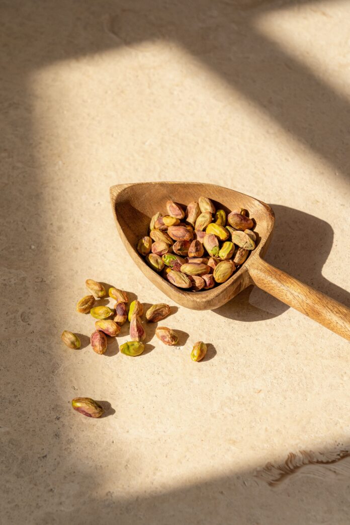 Tres Razones para Incluir Pistachos de California en tu Mesa American Pistachio Growers comparte tres razones para incluir pistachos de California en la mesa navideña