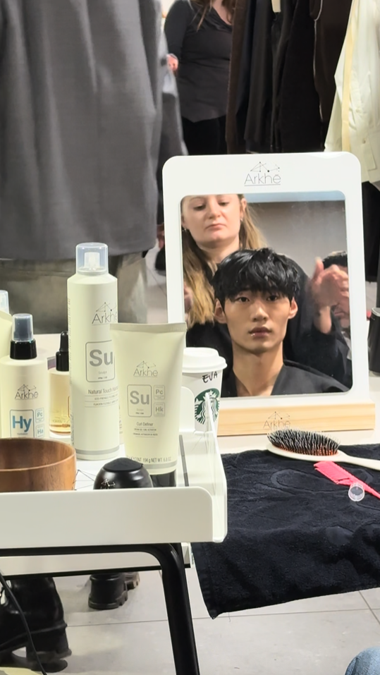 Arkhé Cosmetics Se Consolida como Peluquería Oficial en el Desfile Arkhé Cosmetics repite como peluquería oficial del desfile de Sonia Carrasco en la Paris Fashion Week 2026