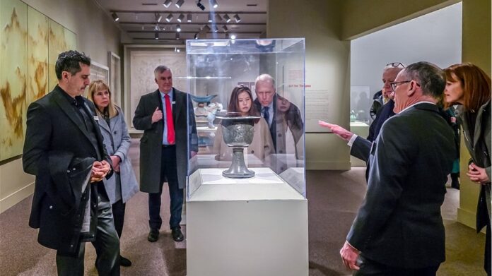 Asistencia Histórica Eleva el Legado Cultural Coreano al Cerrar la Historic Attendance Elevates Korean Cultural Legacy as ‘Korean Treasures’ Exhibition Draws to a Close in Washington – Samsung Global Newsroom