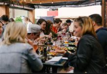 Celebrar la Navidad Podría Reducir la Edad Biológica, Según Longevytum Longevytum señala que celebrar la Navidad puede reducir la edad biológica