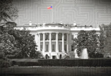 Cuidado: El Gobierno Utiliza Manipulación de Imágenes para la Propaganda A black and white image of the White House.