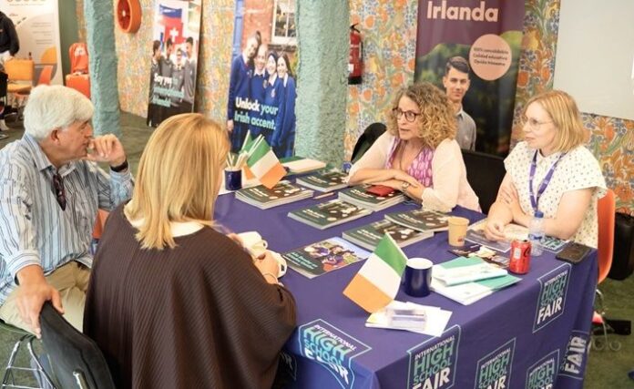 Feria Internacional de Escuelas Secundarias Recorrerá España para Orientar a International High School Fair recorrerá España para orientar a familias sobre estudios de secundaria en el extranjero