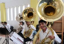 La Música como Herramienta de Educación: Un Legado para las Juventudes Indígenas de México Cuando la música educa: un legado para las juventudes indígenas de México