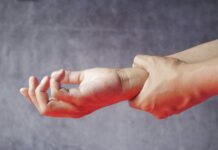 Lesiones Traumáticas por Caídas en el Hielo: El Desafío del Invierno según el Dr. Samuel Pajares Dr. Samuel Pajares, traumatólogo de Policlínica Gipuzkoa: "Las lesiones traumáticas por caídas en el hielo son las más frecuentes de invierno"