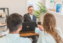 Opiniones sobre CréditoAmigo: La Rapidez y Facilidad Financiera del Comparador de Ofertas Opiniones sobre CREDITOAMIGO: cómo el comparador de ofertas aporta rapidez y facilidad financiera