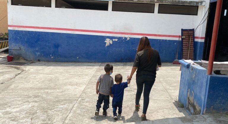 Violencia contra los niños, naufragios, Jerusalén Oriental, Corte Penal Internacional… Las noticias del lunes