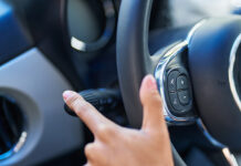 Cinco Malos Hábitos al Volante que Debes Evitar Cinco malos hábitos al volante