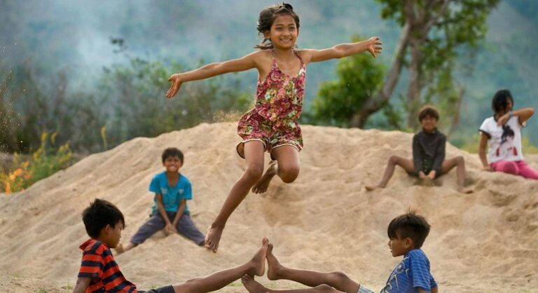 Turk: frente al orden basado en el poder y la corrupción existe otro basado en la dignidad, la igualdad y la justicia