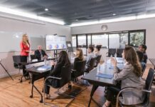 Madrid Acogerá el Congreso AENOA 2026 con Líderes de Formación Bonificada y RR. HH. Madrid reunirá el 11 de marzo a los líderes de la Formación Bonificada y los RR. HH. en el Congreso AENOA 2026