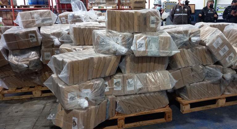 Una alerta de la ONU impide un envío que podría haber fabricado 1600 millones de dosis letales de fentanilo