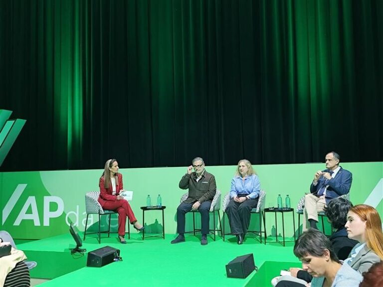 Atención Primaria: Salud y Desafíos en una Población Envejecida y con Mayor Carga Mental