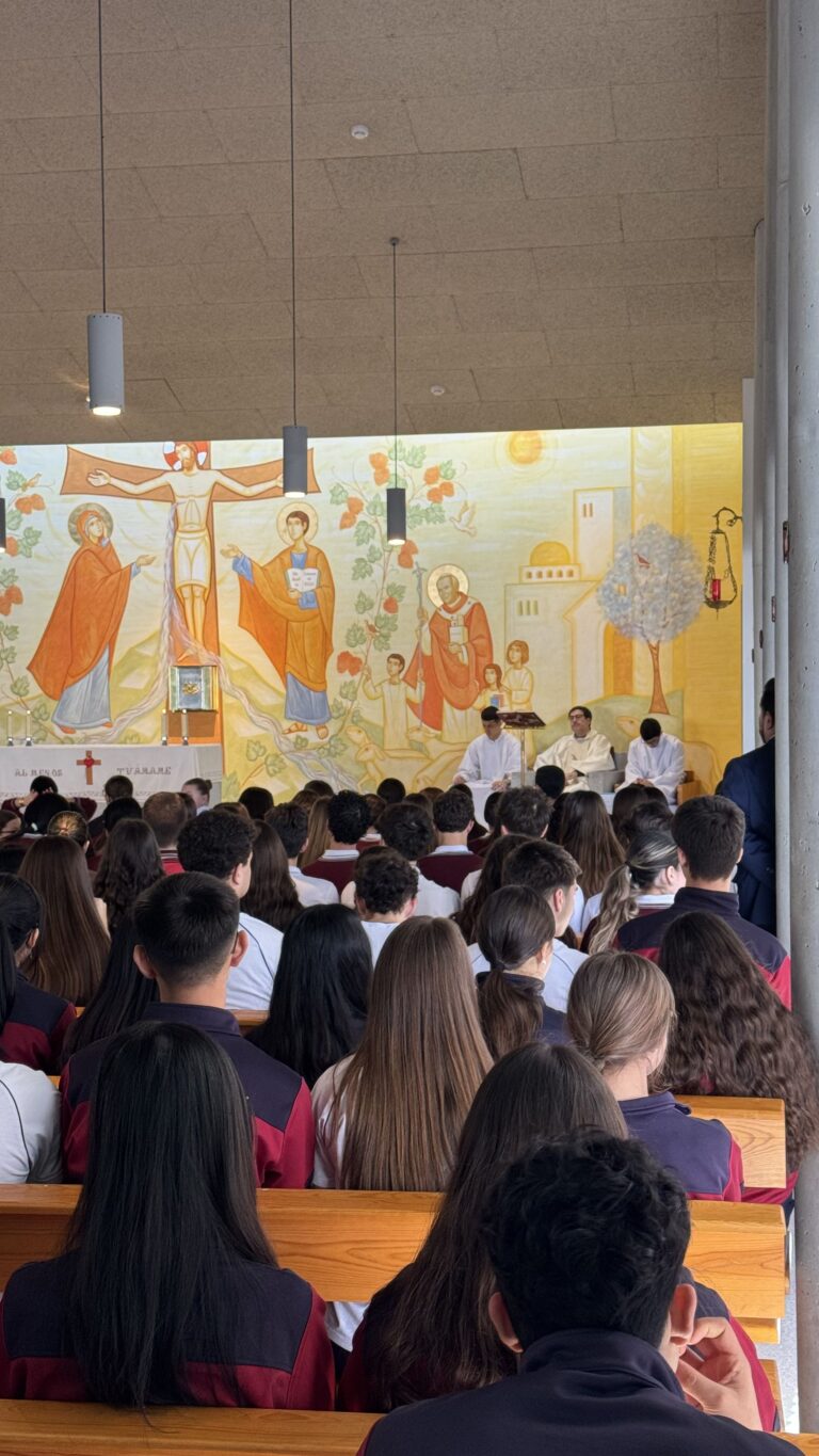 Celebrando el Día de San José en el Colegio Juan Pablo II de Parla: Una Tradición Católica en Acción