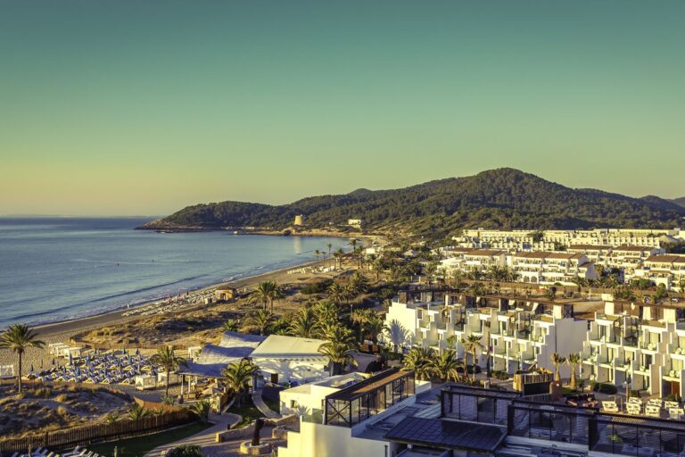 Destinos Imperdibles de Semana Santa con la Mejor Relación Calidad-Precio según KAYAK