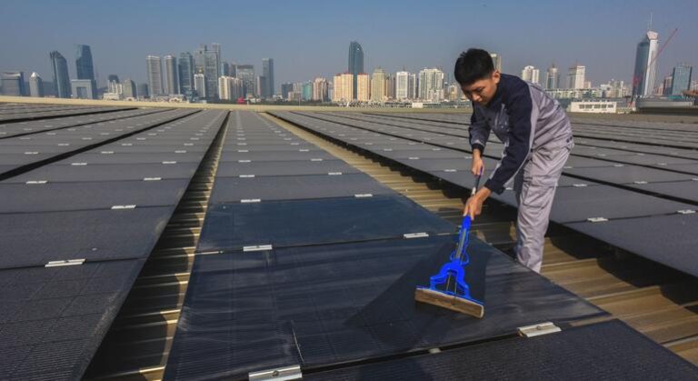 Guerras como la de Irán deben acelerar la carrera hacia las renovables y la independencia energética