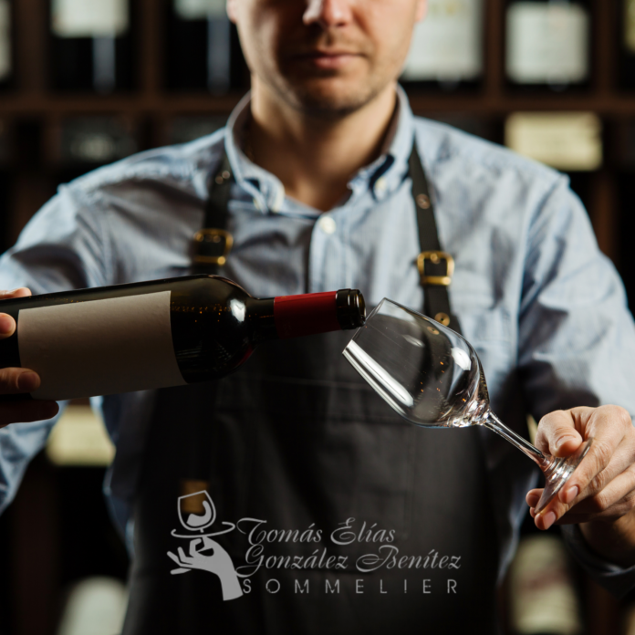 Tomás Elías González Benítez analiza la transformación del vino moderno Tomás Elías González Benítez analiza la transformación del vino moderno y las tendencias hacia 2026