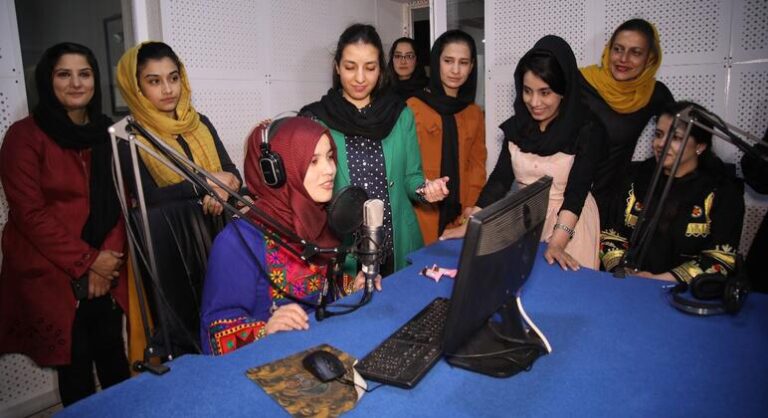 Voces Femininas: La Singularidad de Radio Begum en Afganistán