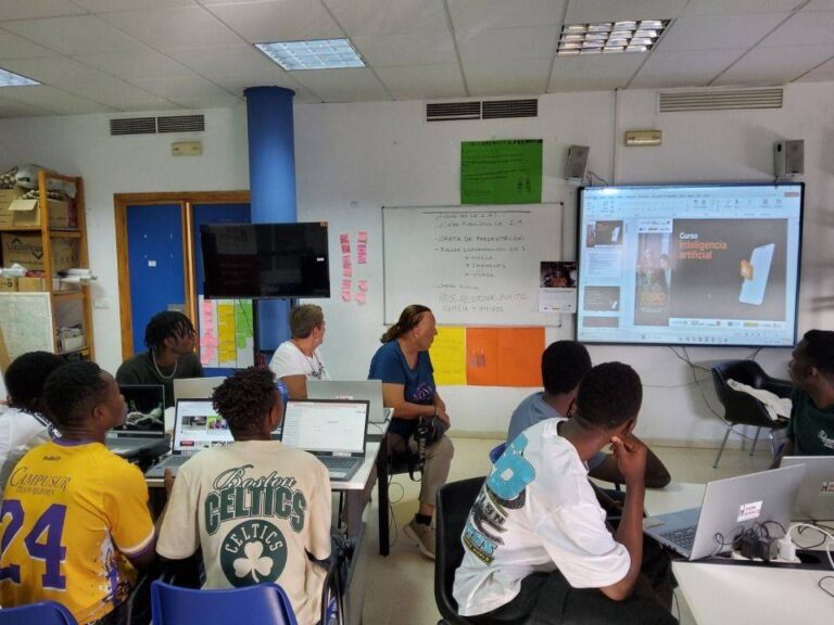 Orange y Fundación Orange forman a más de 3.100 andaluces en digital