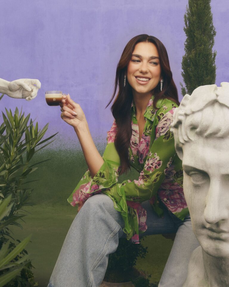 Descubre El Nuevo Mundo Vertuo Up de Nespresso con Dua Lipa, Embajadora Global