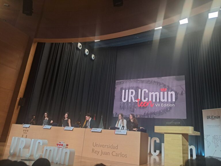 GSD Forma Diplomáticos con su Primer Modelo de Naciones Unidas (MUN) Inter GSD