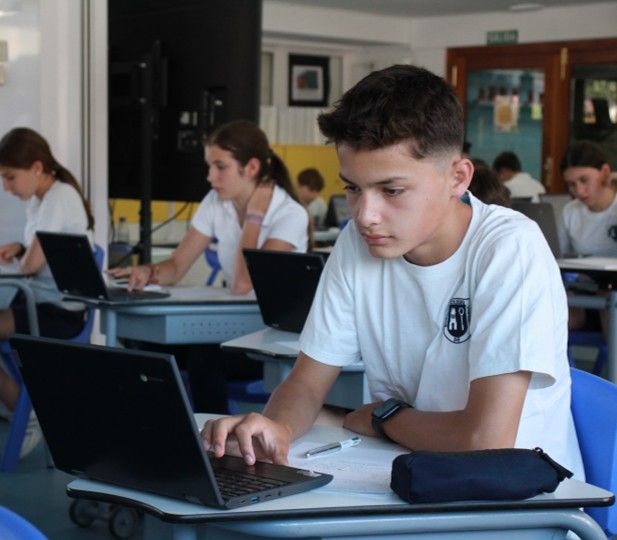 Un Colegio de Boadilla Pionero en un Modelo Educativo Ético que Integra la IA