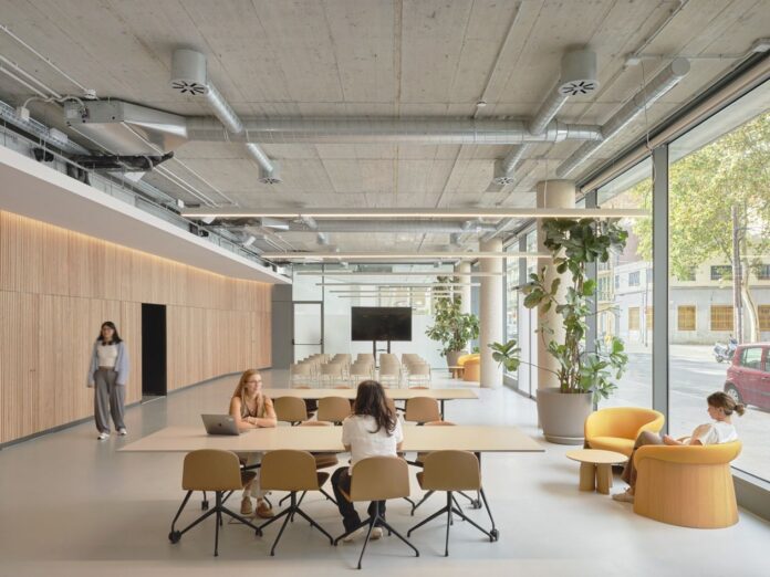 Cloudworks: Redefiniendo el Diseño de Oficinas para el Bienestar y Cloudworks redefine el diseño de la oficina pensada para el bienestar, la comunidad y la experiencia de trabajo