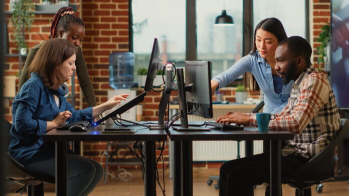 Crecimiento Continua del Número de Especialistas en TIC en la Number of ICT specialists in the EU continues to grow - News articles