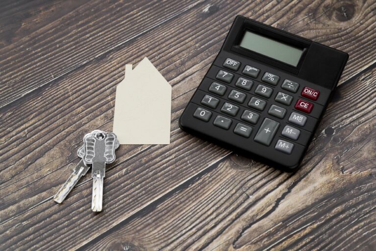 El Impacto del Alquiler en la Economía de los Jóvenes: Más del 40% de su Salario Destinado a Habitaciones