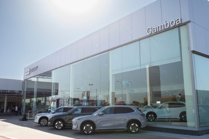 Grupo Gamboa Conduce la Entrada de Geely Auto en España Grupo Gamboa impulsa la llegada de Geely Auto a España con el mayor concesionario en superficie de la marca en el país
