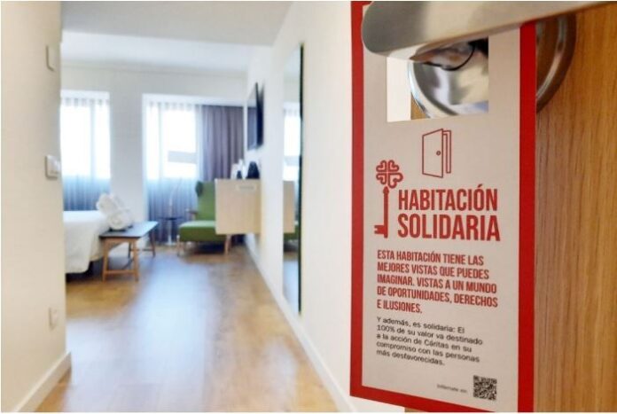 La Habitación Solidaria de ARTIEM: Seis Años Superando los 500.000 La Habitación Solidaria de ARTIEM cumple seis años superando los 500.000 € destinados a Cáritas
