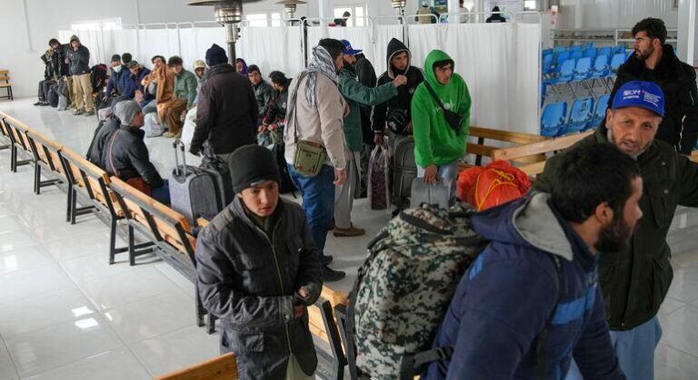 Primer Descenso en Años del Número de Refugiados: Muchos Regresan a un Futuro Incierto