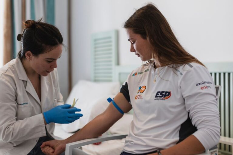 Quirónprevención Potencia la Medicina Preventiva de Alta Precisión para el Equipo Preolímpico Español de Vela Rumbo a Los Ángeles 2028