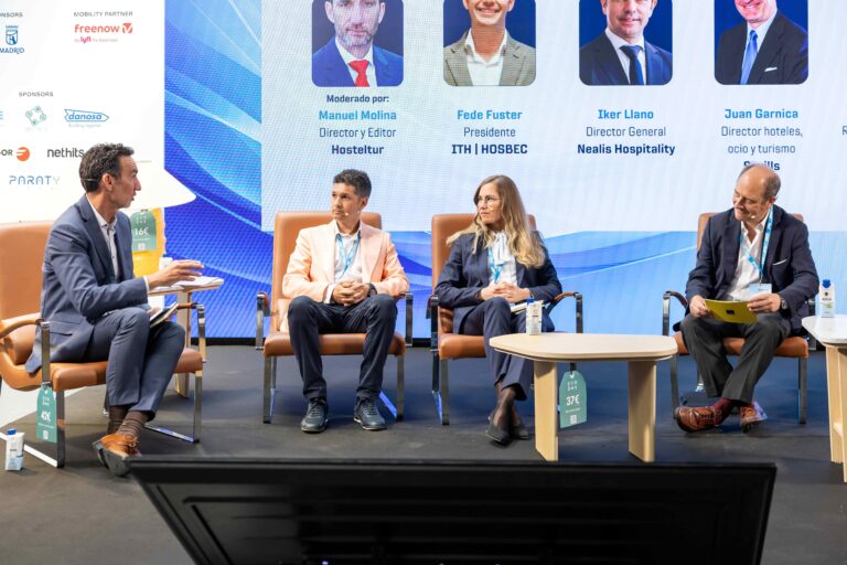 Turismo y Tecnología: Un Futuro Humano con la Inteligencia Artificial