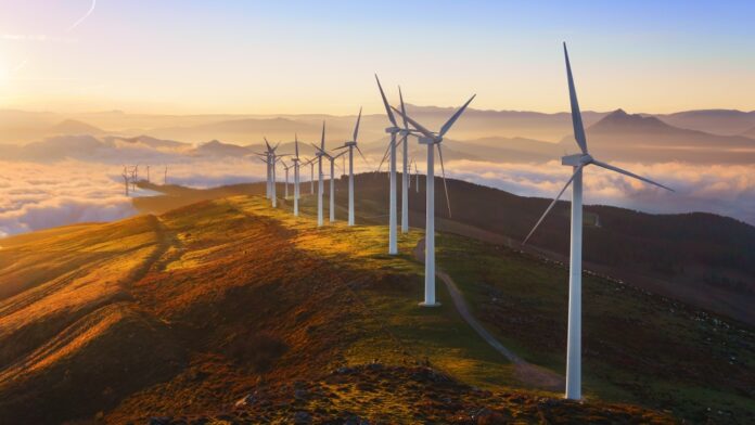 UE Vende Turbinas Eólicas por 10.4 Mil Billones de Euros wind turbines on top of mountains