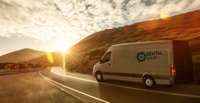 Alquiler de Furgonetas en Sevilla: Facilita el Transporte de Grupos El alquiler de furgonetas en Sevilla facilita el transporte de grupos en rutas naturales