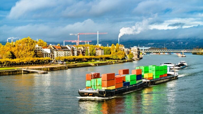 Disminución del Transporte de Carga en Vías Navegables Interiores del 3% en 2025