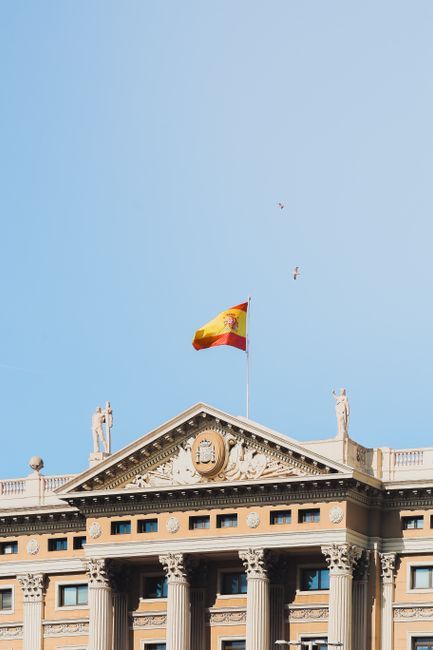 Hacienda Recauda Más de 1.000 Millones de Euros Anuales por Declaraciones Fuera de Plazo