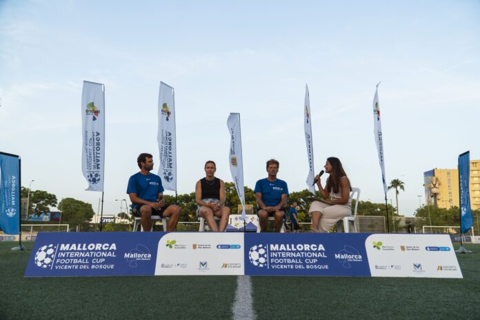 La Entrega de Premios Culmina el Mallorca International Football Cup La entrega de premios pone el broche final al Mallorca International Football Cup - Vicente del Bosque 2026