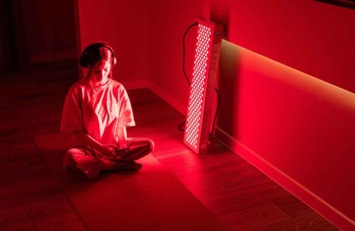 Luz Roja en Casa: 8 Razones de su Obsesión por 8 razones por las que la luz roja en casa es la ultima obsesión de salud, longevidad, y belleza