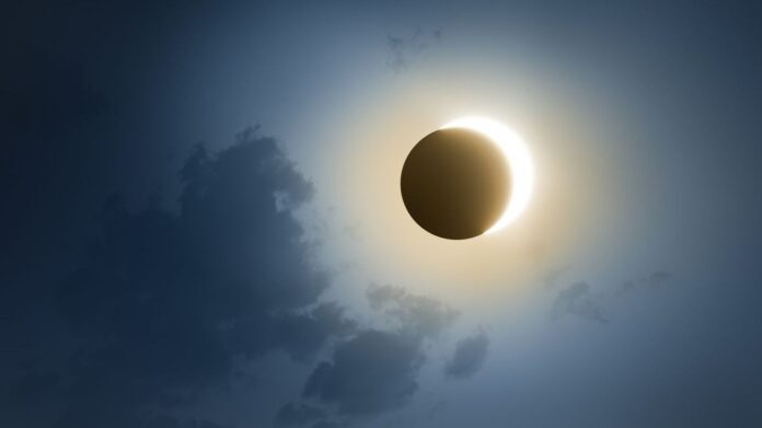 Orange Costa Destaca el Eclipse Total de Sol que Oscurecerá Orange Costa pone el foco en el eclipse total de Sol que oscurecerá Alcossebre el próximo 12 de agosto