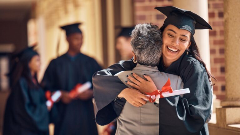 El Desigual Paisaje Académico: La Brecha de Género entre los Graduados Universitarios Aumenta