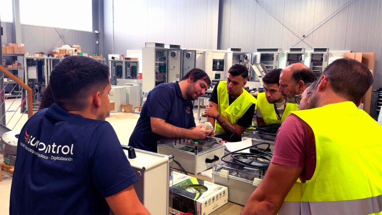 Escasez de Personal en el Sector Industrial: 100.000€ para la Formación de Nuevos Profesionales
