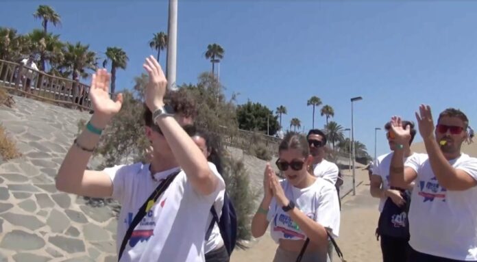 Musica y Turismo se Unen en Protesta en las Dunas Music Meets Tourism organiza una acción de protesta en las Dunas de Maspalomas