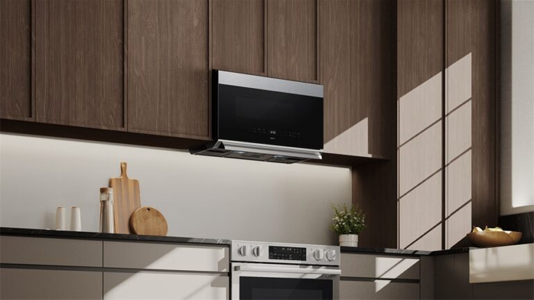 Samsung Presenta Nuevo Microondas de Instalación Sobre la Estufa con Tecnología DualVent