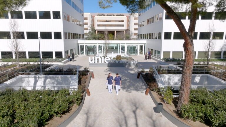 El Dr. Arturo Vela Se Une a UNIE Universidad para Fortalecer la Oferta de Posgrado en Odontología
