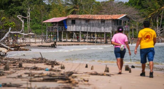 El Niño se Fortalece y Pone en Riesgo la Salud El Niño se fortalece y amenaza la salud de millones de personas en las Américas