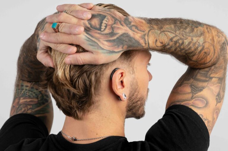 Las Implicaciones de la Pérdida Auditiva: Más Allá de No Escuchar