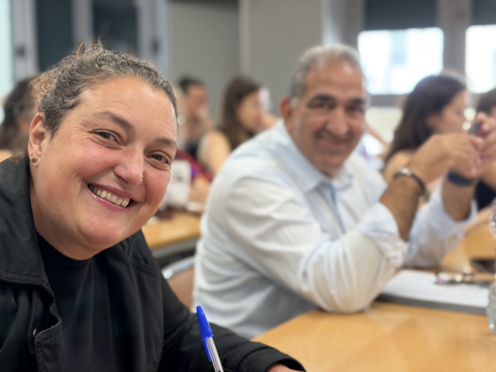 Valencia Promueve el Emprendimiento como Camino de Inclusión para Personas Valencia impulsa el emprendimiento como vía de inclusión para personas en situación de vulnerabilidad
