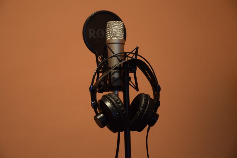 España Establece un Nuevo Récord con 15,8 Millones de Oyentes de Podcasts